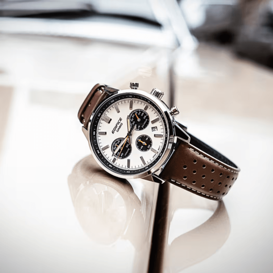 Часовник CASIO EDIFICE EFR-575L-7AEF