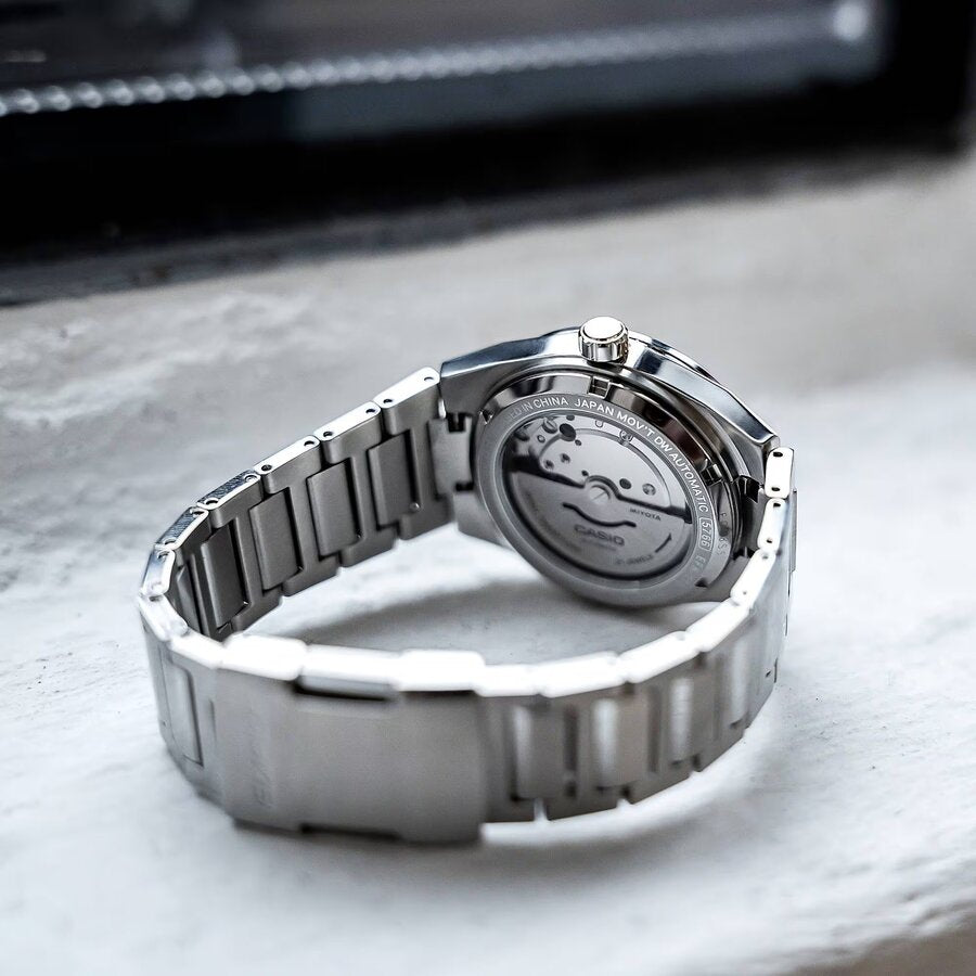 Часовник CASIO EDIFICE EFK-110D-1AER