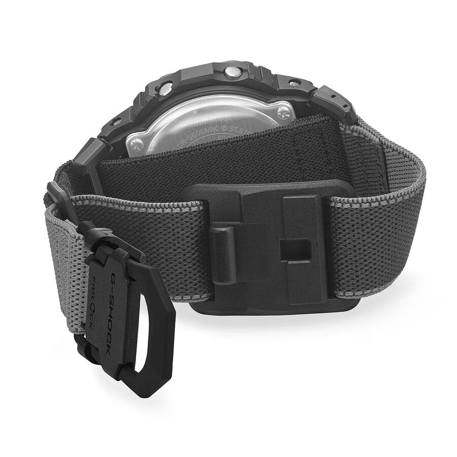 ЧАСОВНИК CASIO G-SHOCK DW-5600MNC-1ER
