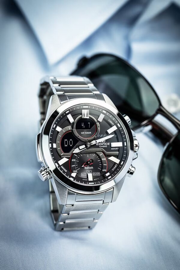 Часовник CASIO EDIFICE ECB-30D-1AEF