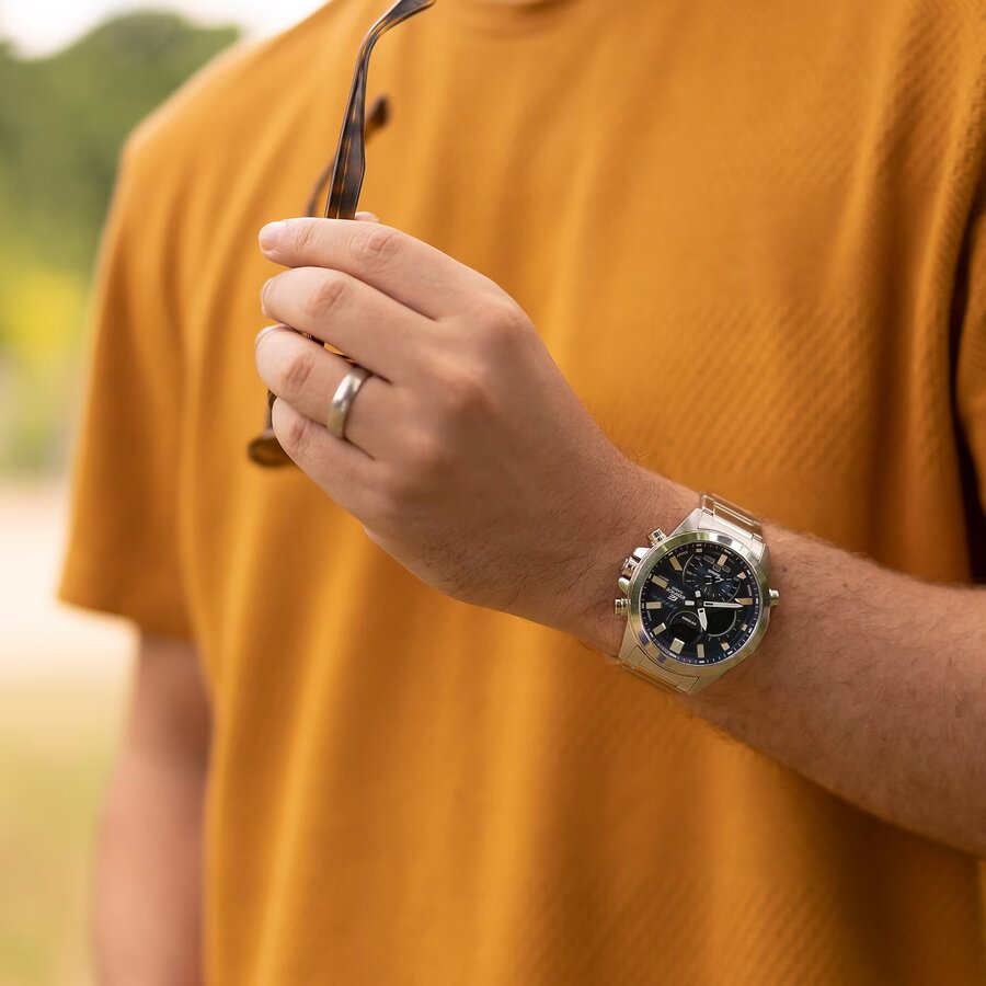Часовник CASIO EDIFICE ECB-30D-2AEF