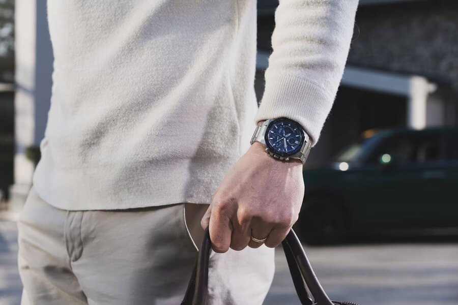 Часовник CASIO EDIFICE ECB-950DB-2AEF