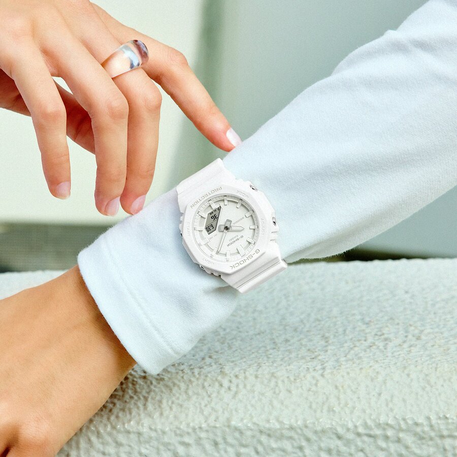 ЧАСОВНИК CASIO G-SHOCK GMA-P2100-7AER