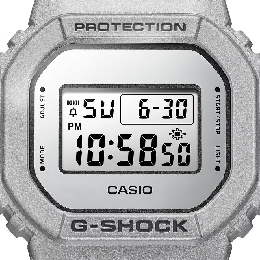 ЧАСОВНИК CASIO G-SHOCK DW-5600FF-8ER