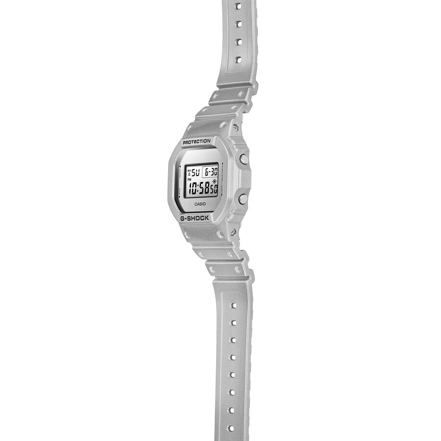 ЧАСОВНИК CASIO G-SHOCK DW-5600FF-8ER