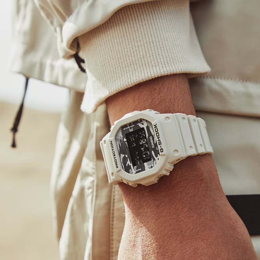 ЧАСОВНИК CASIO G-SHOCK DW-5600CA-8ER