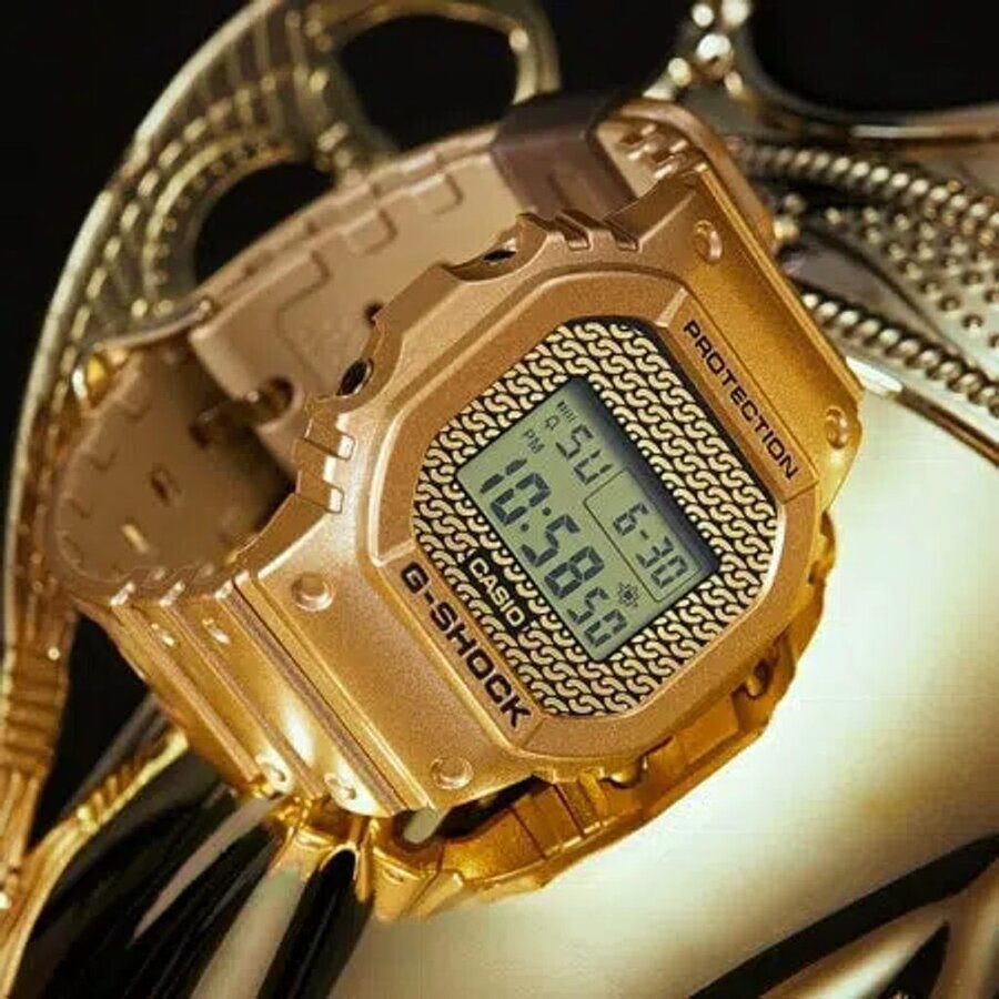 ЧАСОВНИК CASIO G-SHOCK DWE-5600HG-1ER