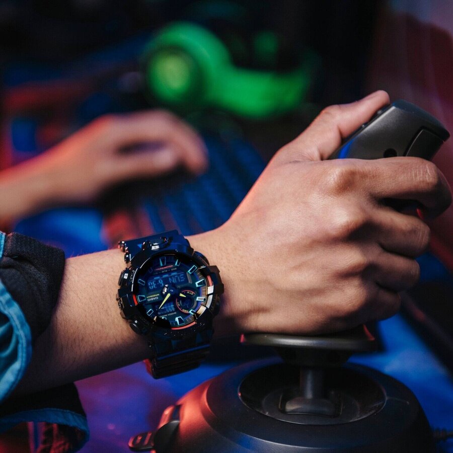 ЧАСОВНИК CASIO G-SHOCK GA-700RGB-1AER