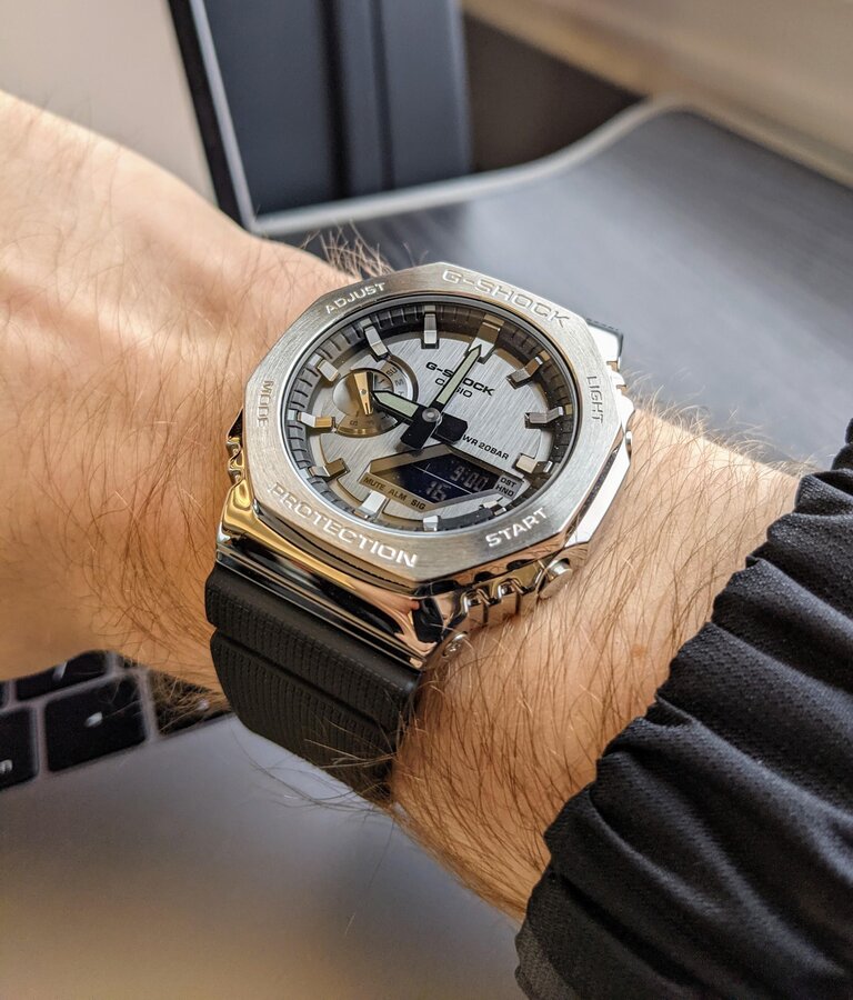 ЧАСОВНИК CASIO G-SHOCK GM-2100-1AER