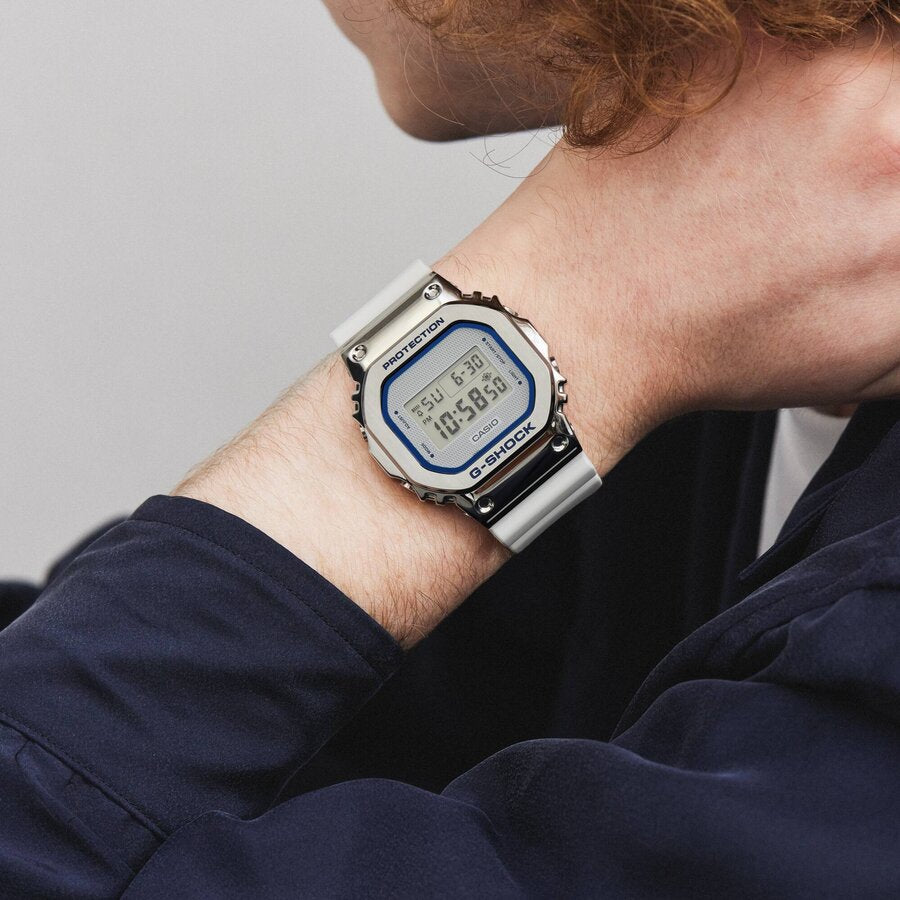ЧАСОВНИК CASIO G-SHOCK GM-5600LC-7ER