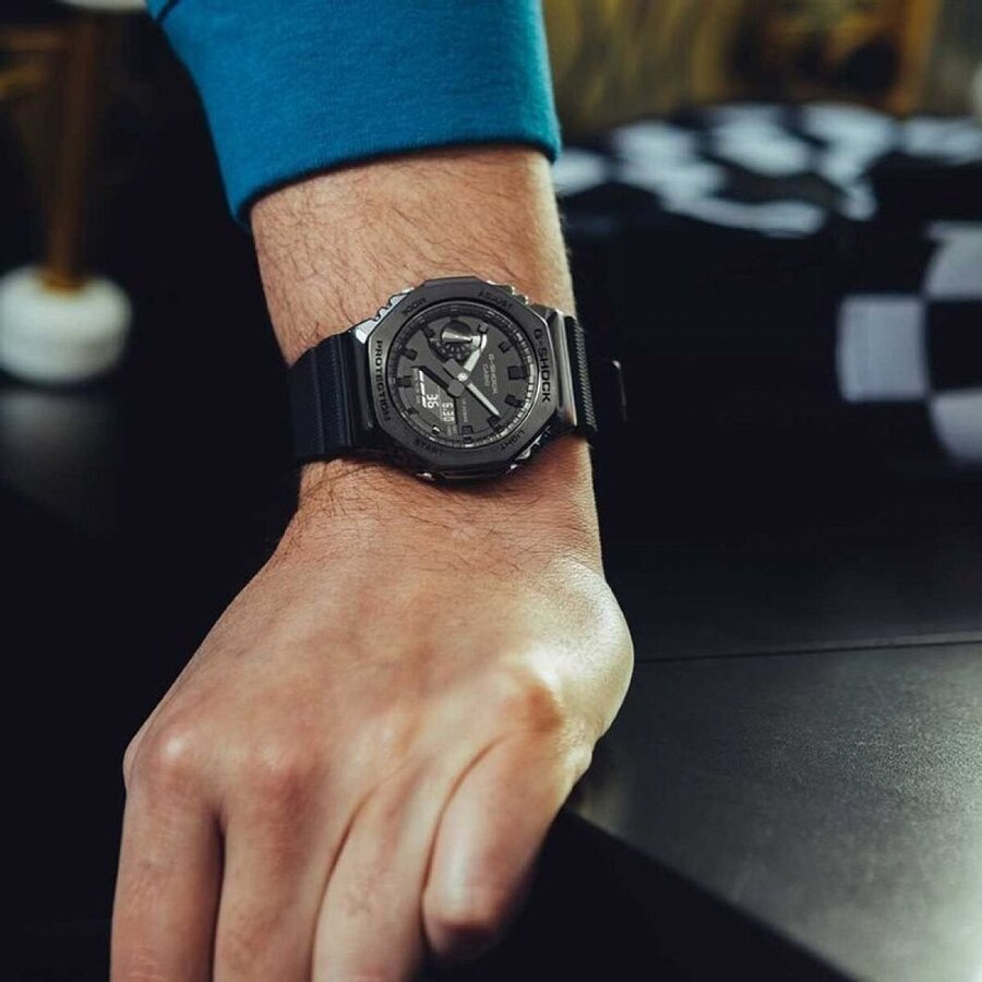 ЧАСОВНИК CASIO G-SHOCK GM-2100BB-1AER