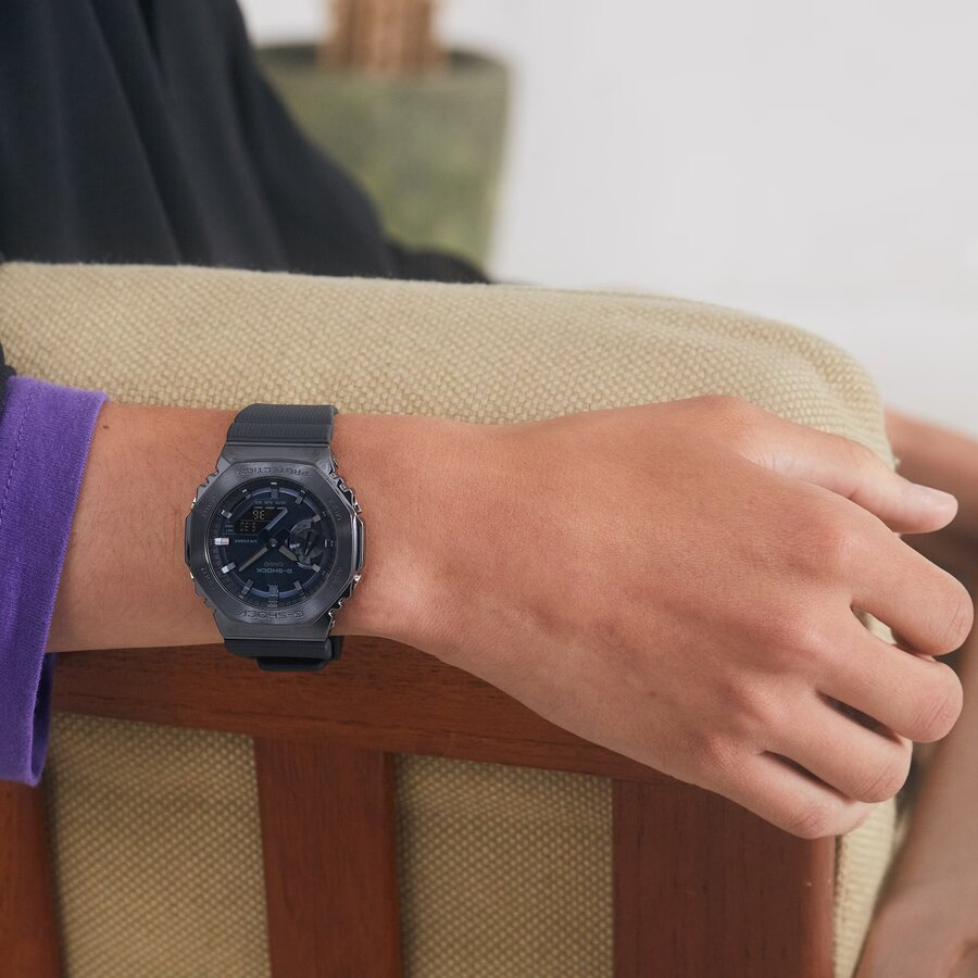 ЧАСОВНИК CASIO G-SHOCK GM-2100N-2AER