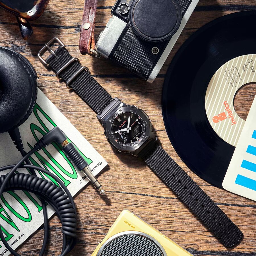 ЧАСОВНИК CASIO G-SHOCK GM-2100CB-1AER