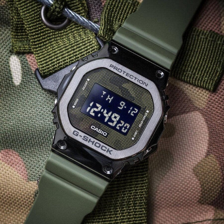 ЧАСОВНИК CASIO G-SHOCK GM-5600B-3ER