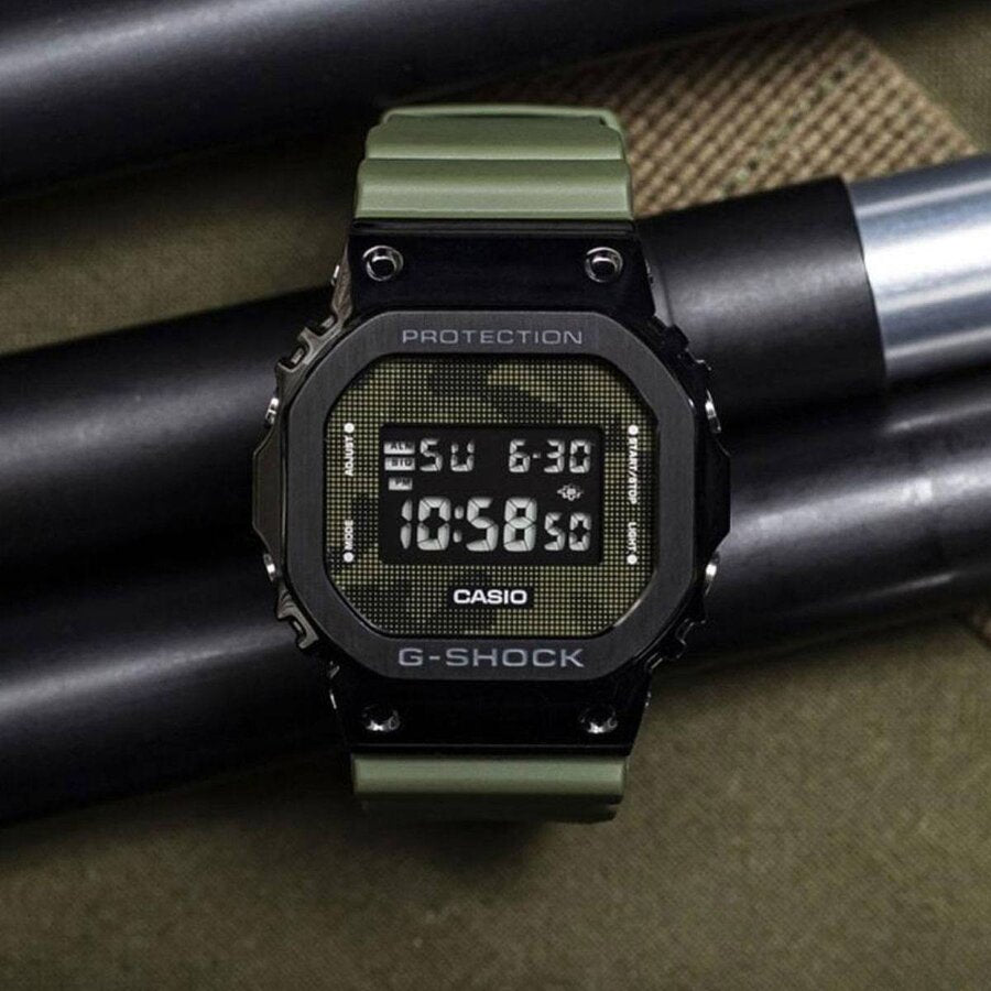 ЧАСОВНИК CASIO G-SHOCK GM-5600B-3ER