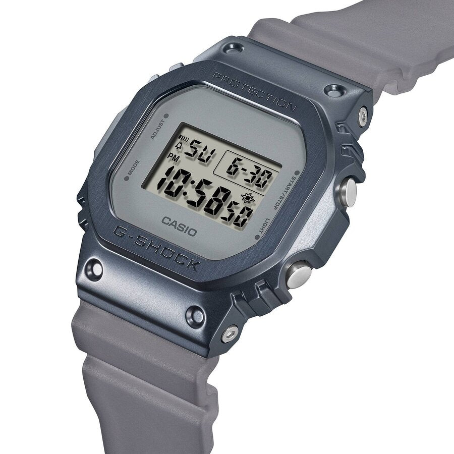 ЧАСОВНИК CASIO G-SHOCK GM-5600MF-2ER