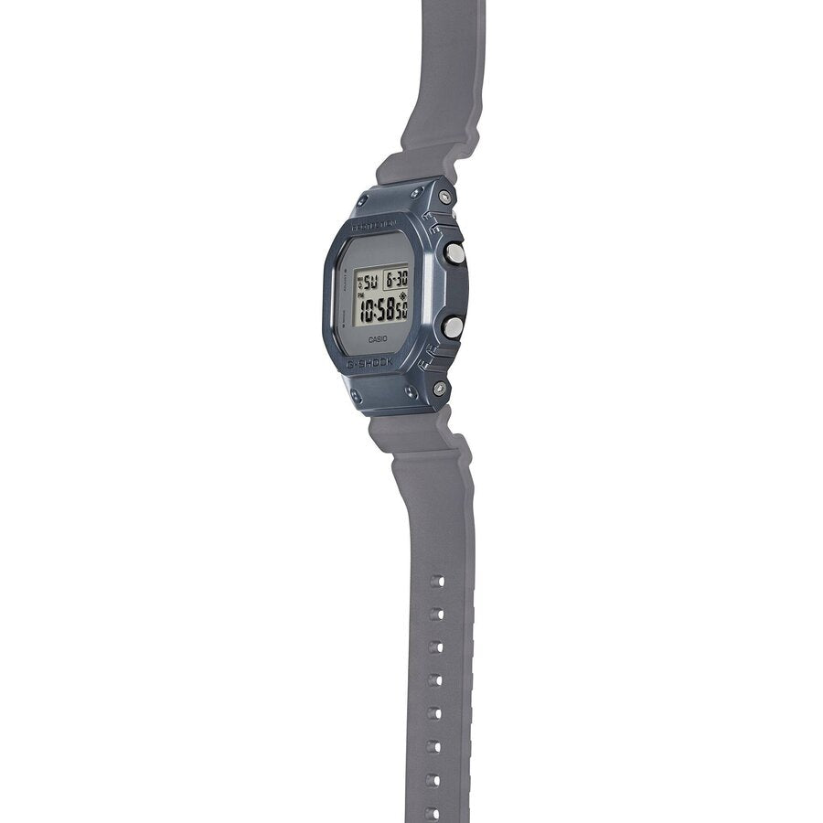 ЧАСОВНИК CASIO G-SHOCK GM-5600MF-2ER