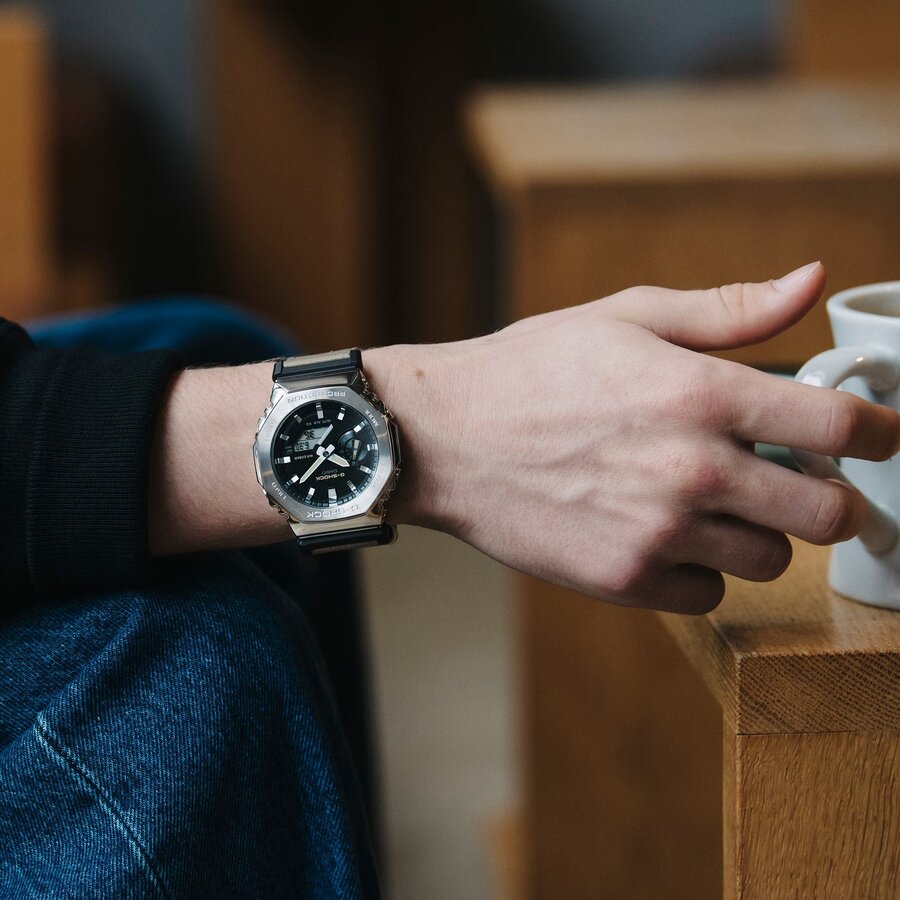 ЧАСОВНИК CASIO G-SHOCK GM-2100C-5AER