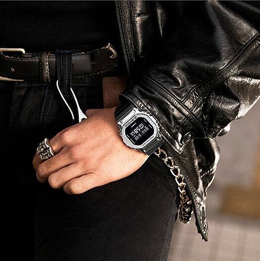 ЧАСОВНИК CASIO G-SHOCK GM-5600-1ER