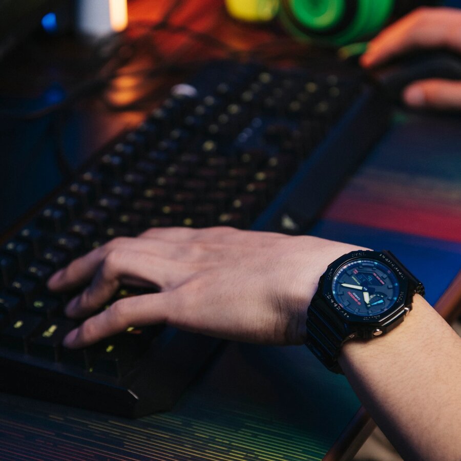 ЧАСОВНИК CASIO G-SHOCK GA-2100RGB-1AER