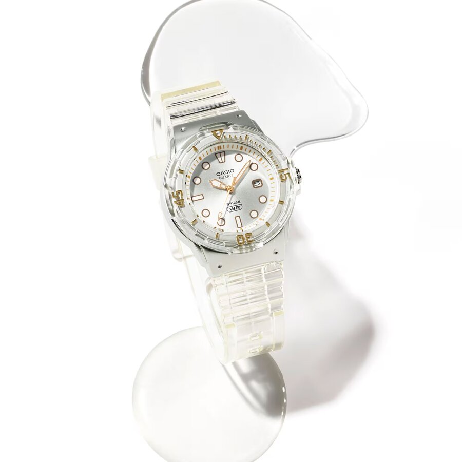 Часовник CASIO LRW-200HS-7EVEF