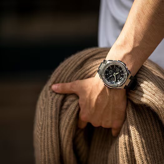 ЧАСОВНИК CASIO G-SHOCK G-STEEL GST-W110-1AER