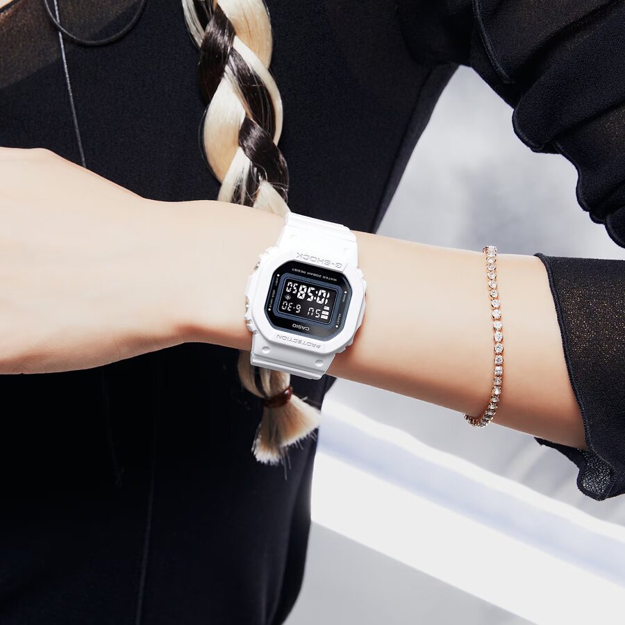 ЧАСОВНИК CASIO G-SHOCK GMD-S5600-7ER