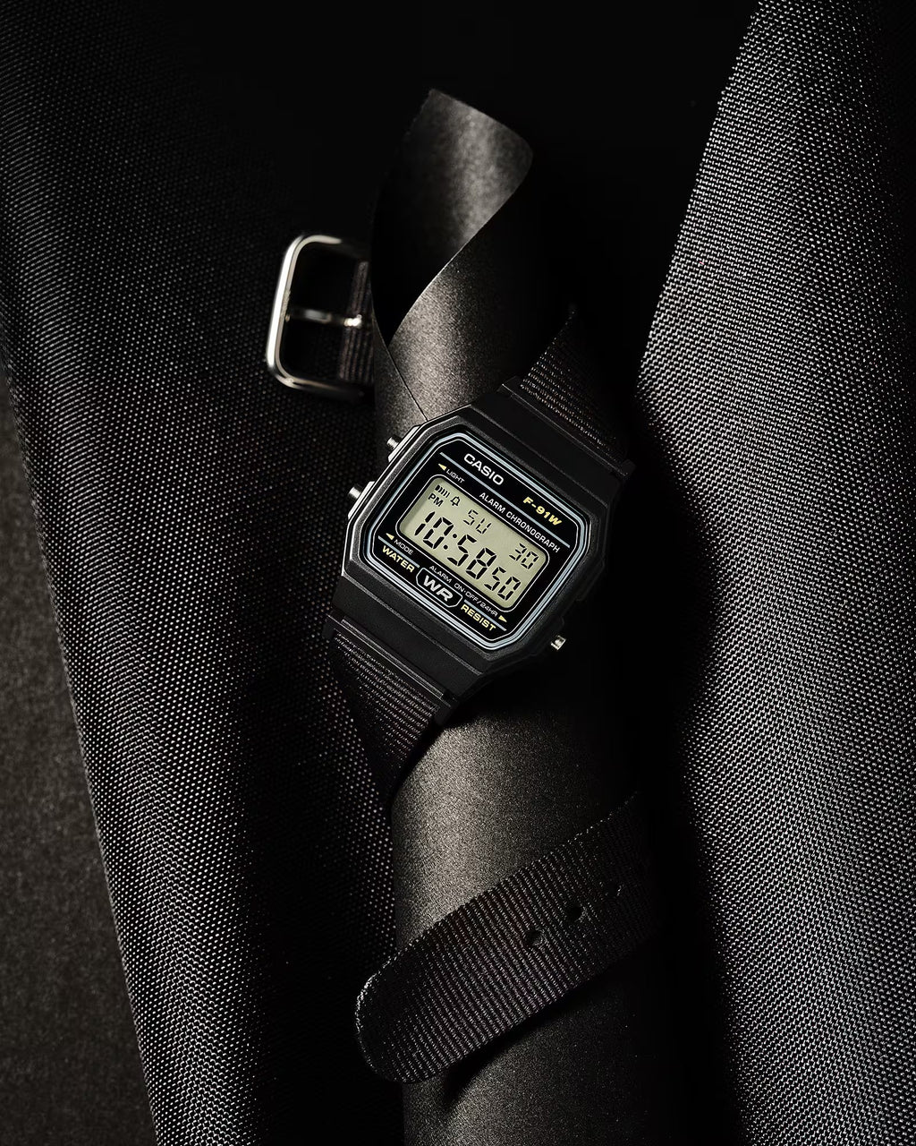 Часовник CASIO F-91WF-1AEF